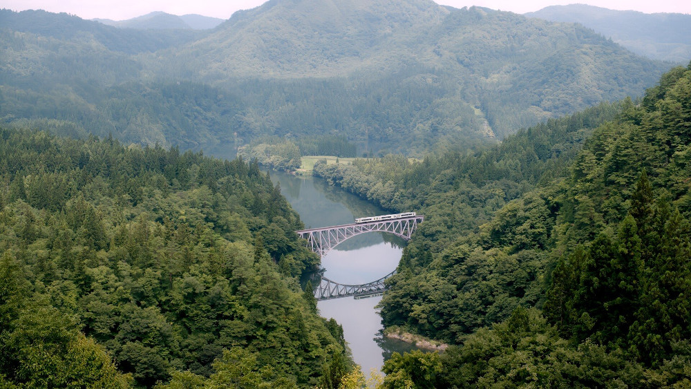 Standbild "Dinosaur Man" (2025)